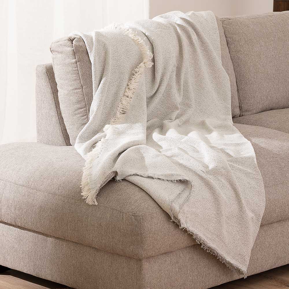 Plaid-Namibia-Lichtgrijs-katoen-over-bank Plaid Namibia lichtgrijs - Premium Belmarti® kwaliteit