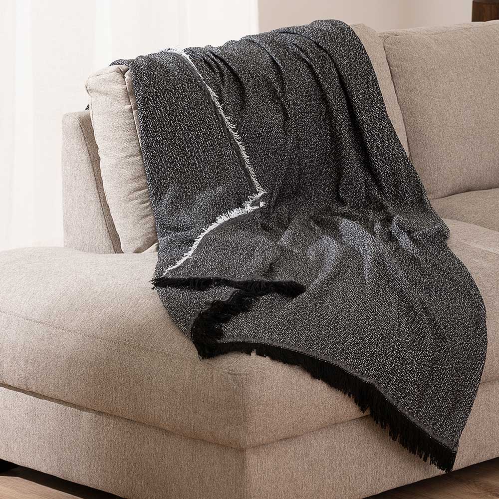 Plaid-Namibia-Zwart-katoen-over-bank Plaid Namibia zwart - Premium Belmarti® kwaliteit