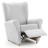 Oorfauteuil-met-relaxfunctie-lichtgrijs Recliner Hoes Anza – Luxe bescherming voor jouw relaxstoel!